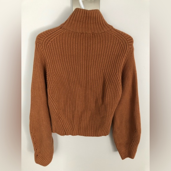 H&M Cropped Knit Mock-Neck Sweater - Picture 2 of 5